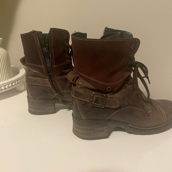 Taos Crave boots - wine color - Picture 3 of 5